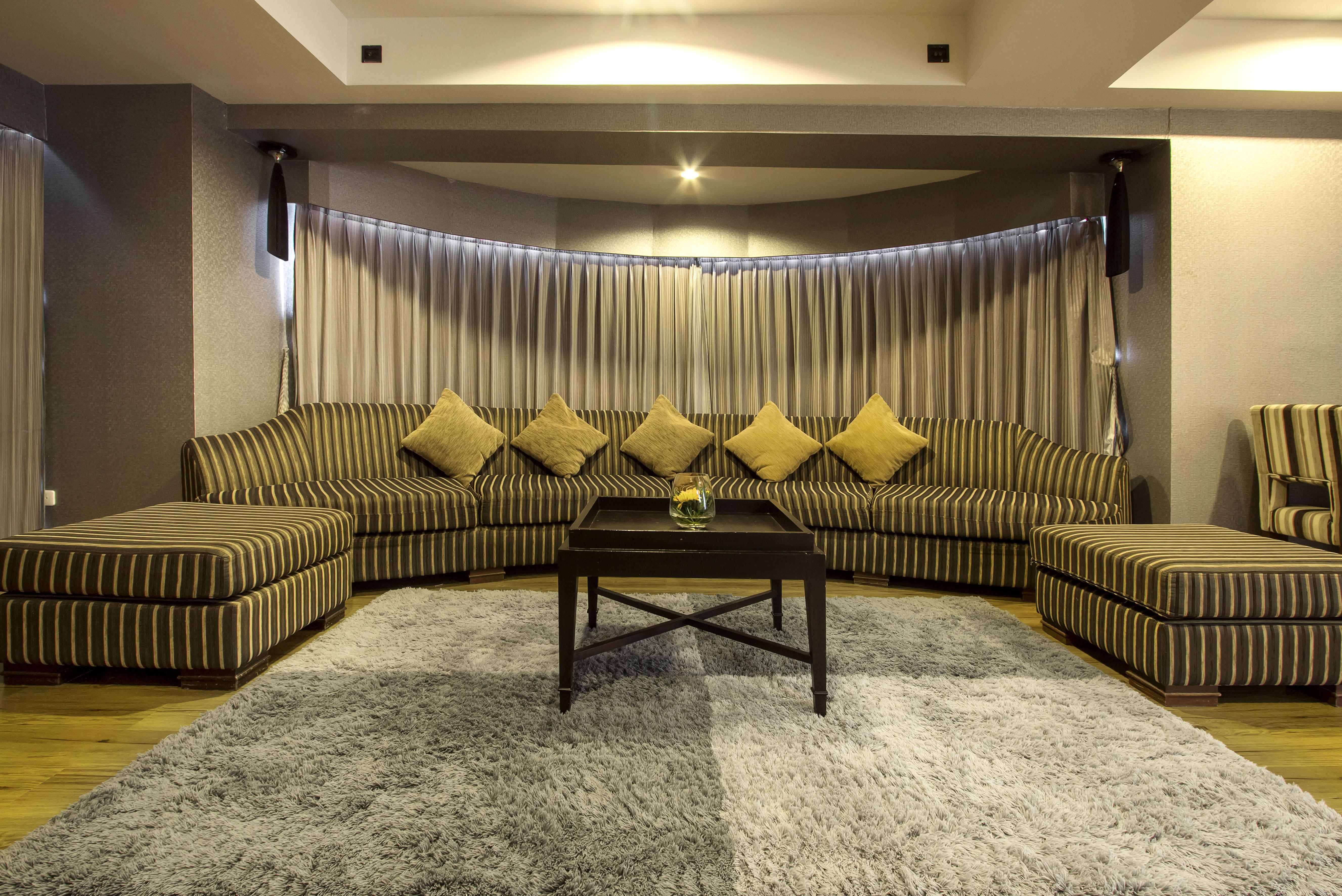 D Varee Jomtien Beach, Pattaya Екстер'єр фото The interior of the lounge