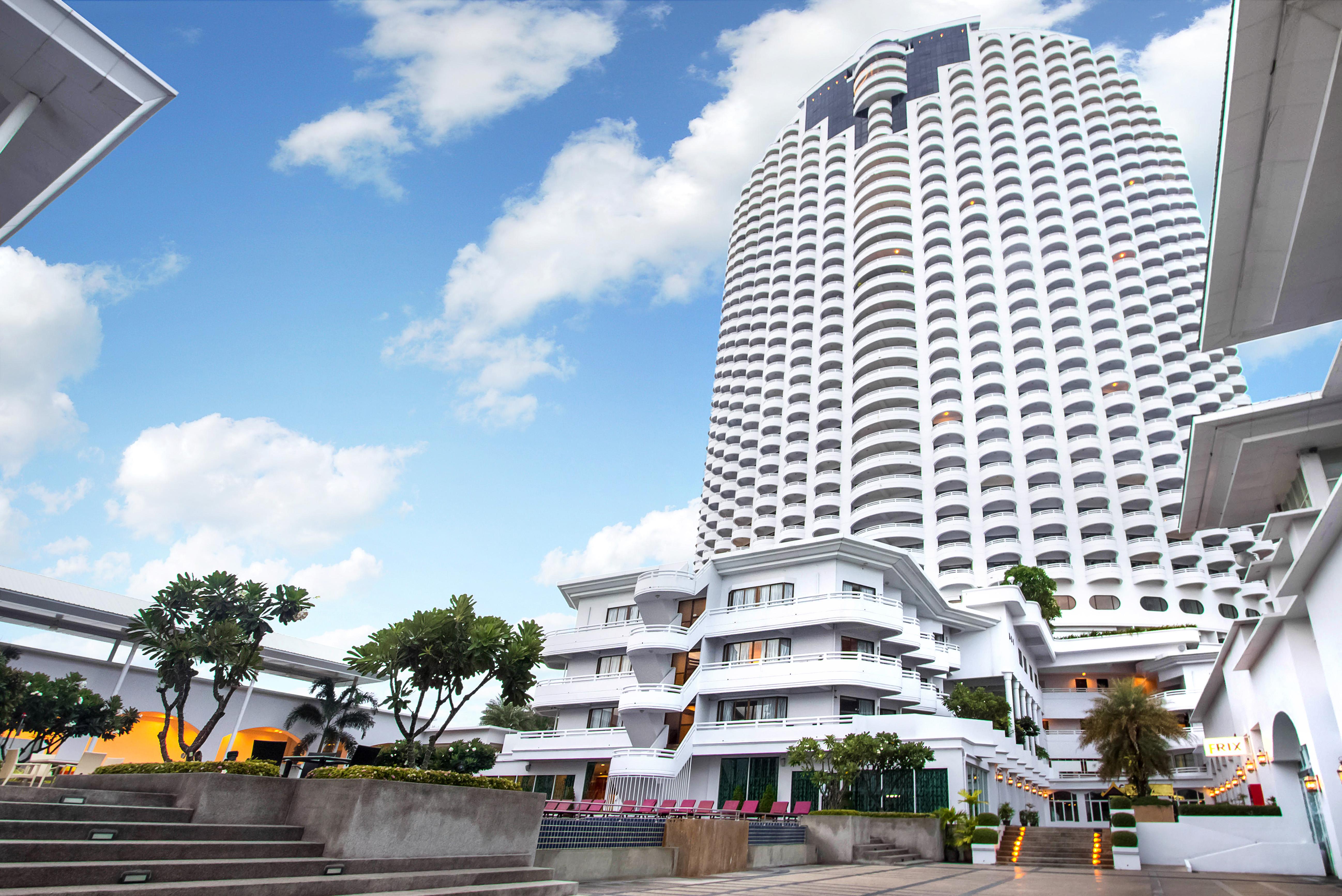 D Varee Jomtien Beach, Pattaya Екстер'єр фото Royal Paragon Hospital