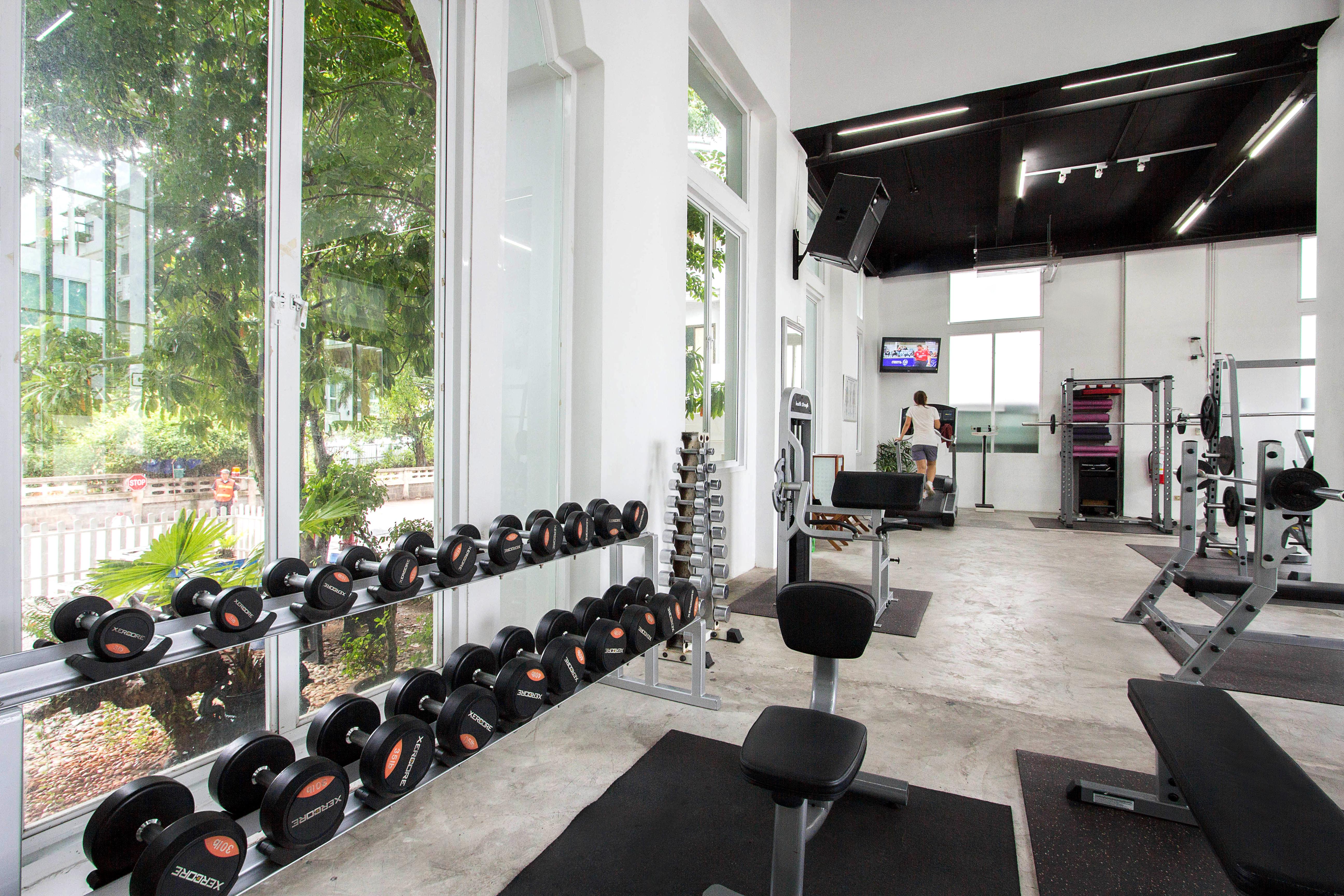 D Varee Jomtien Beach, Pattaya Екстер'єр фото The gym at the University of Nottingham Malaysia Campus