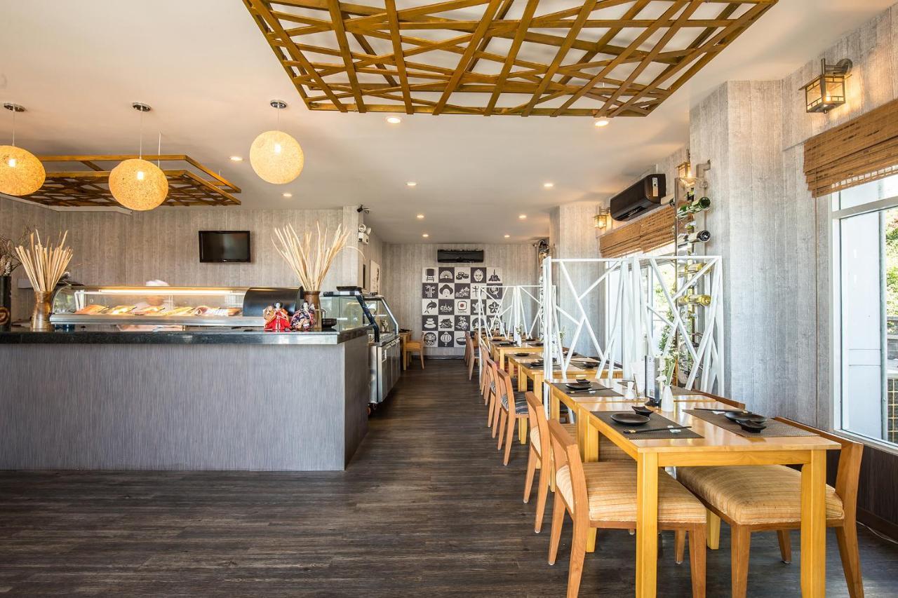 D Varee Jomtien Beach, Pattaya Екстер'єр фото Interior of a restaurant in the Philippines