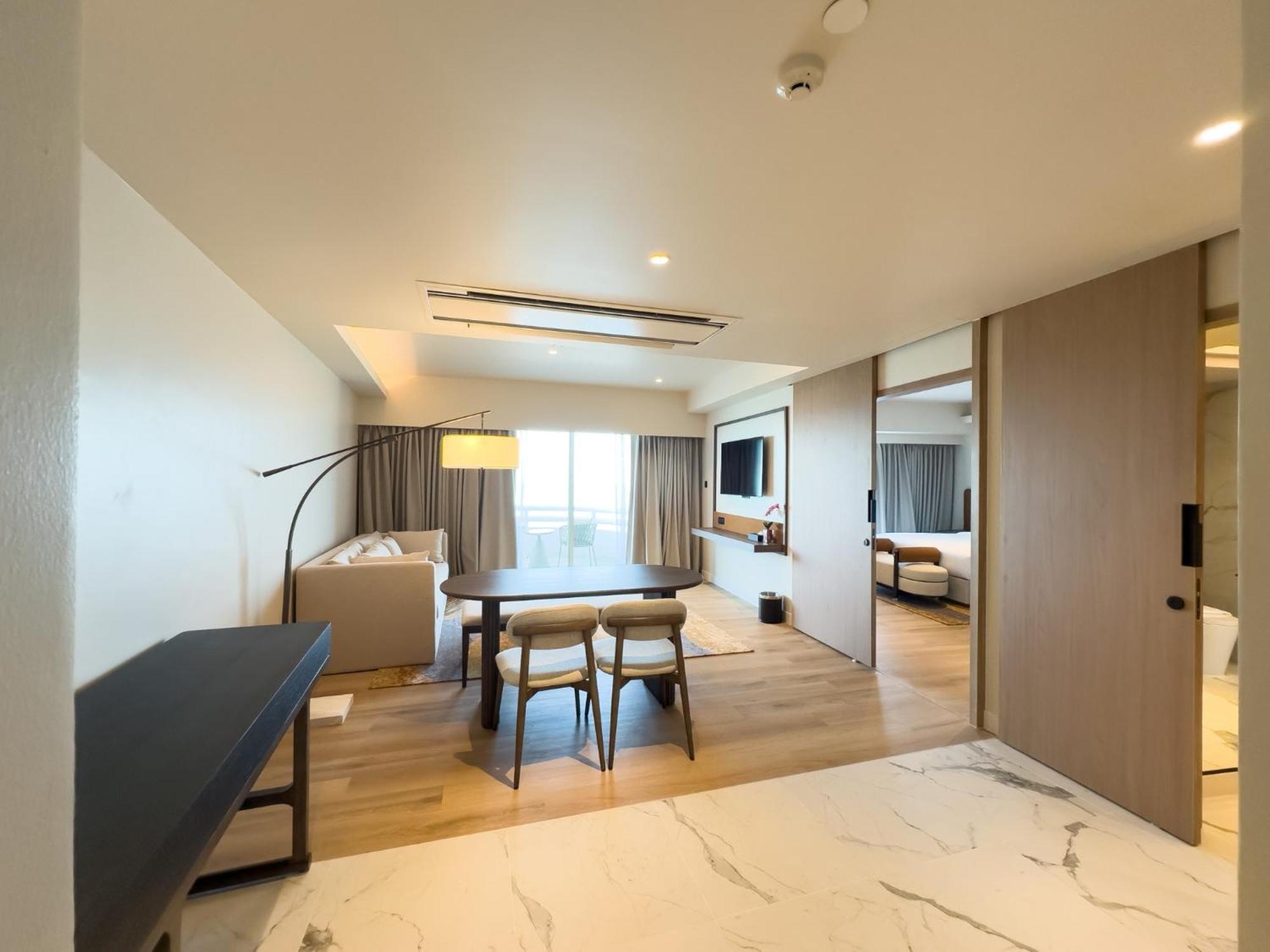 D Varee Jomtien Beach, Pattaya Екстер'єр фото A suite at the hotel
