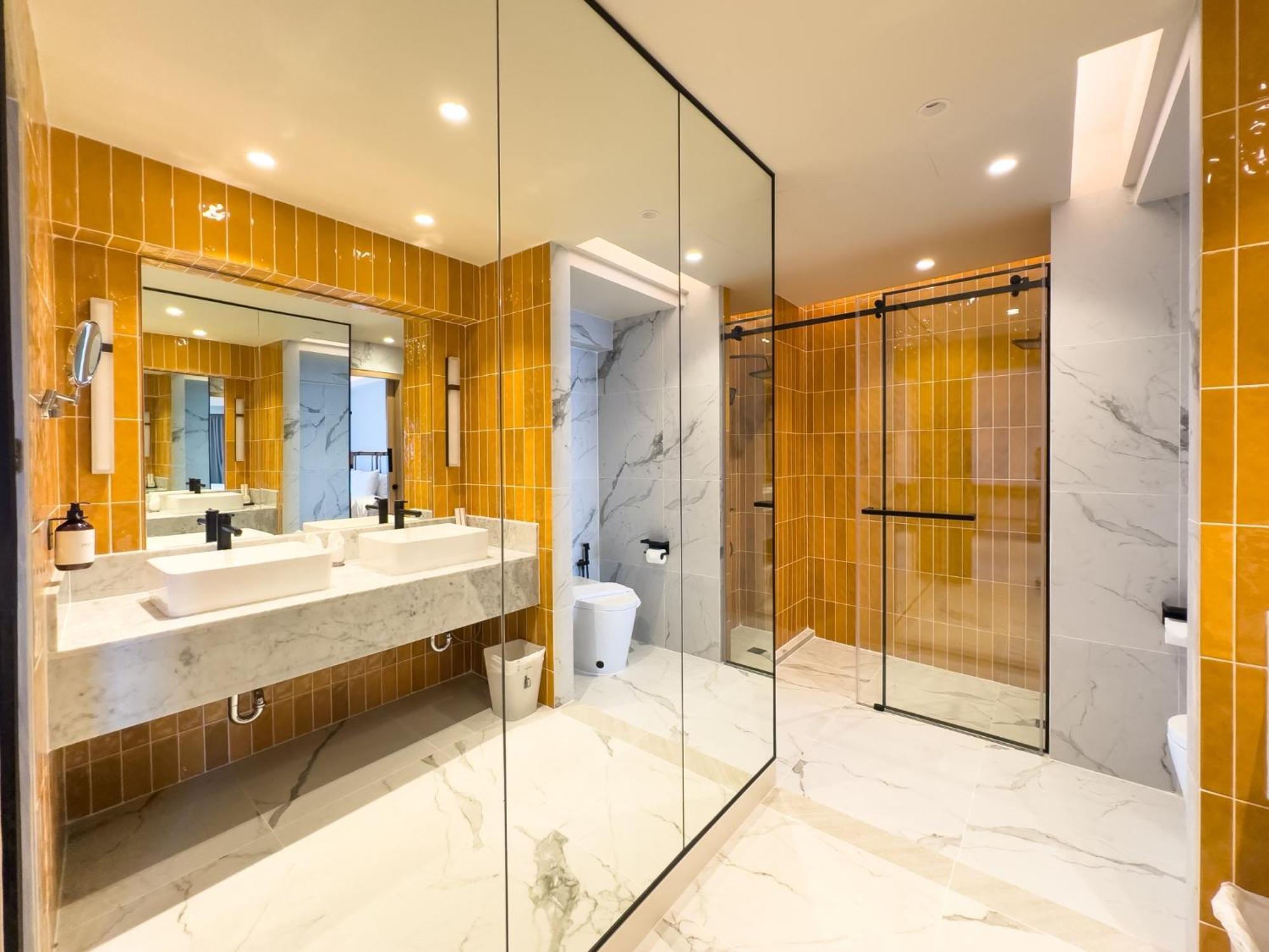 D Varee Jomtien Beach, Pattaya Екстер'єр фото Bathroom